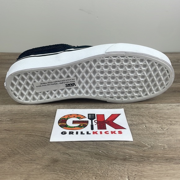 Women’s Vans Classic Slip-On Micro Sequins Black/True White - Picture 5 of 5